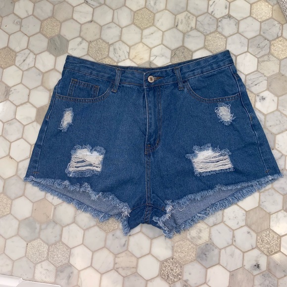 NWOT Shein Shorts size large - Picture 2 of 4